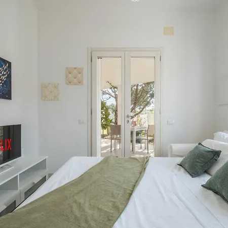 Stunning - Private Garden - Front Beach- Free Parking * Solanas (Cagliari)
