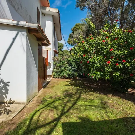 فيلة Stunning - Private Garden - Front Beach- Free Parking *