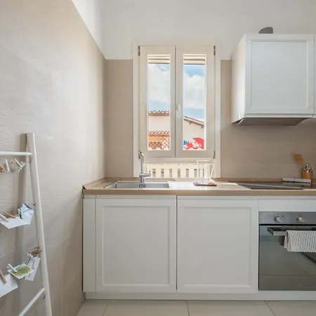 فيلة Stunning - Private Garden - Front Beach- Free Parking *