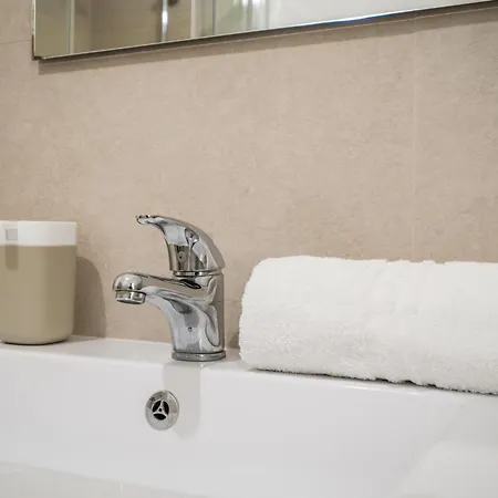Stunning - Private Garden - Front Beach- Free Parking Villa Solanas (Cagliari)
