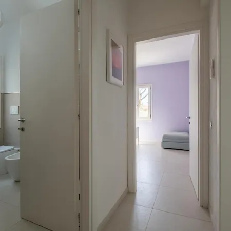 Stunning - Private Garden - Front Beach- Free Parking * سولاناس